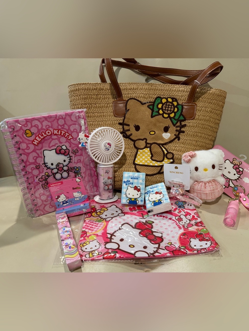 New Hello Kitty Beige Straw Tote with Pink Hello Kitty Accessories Set Lot